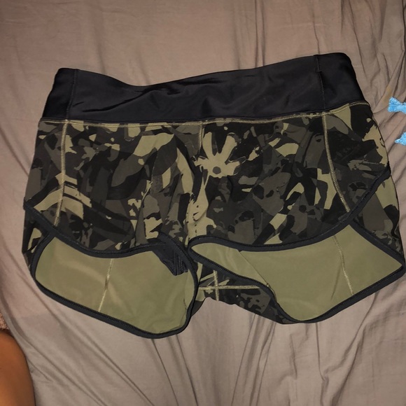 Pants - Lululemon shorts size 4